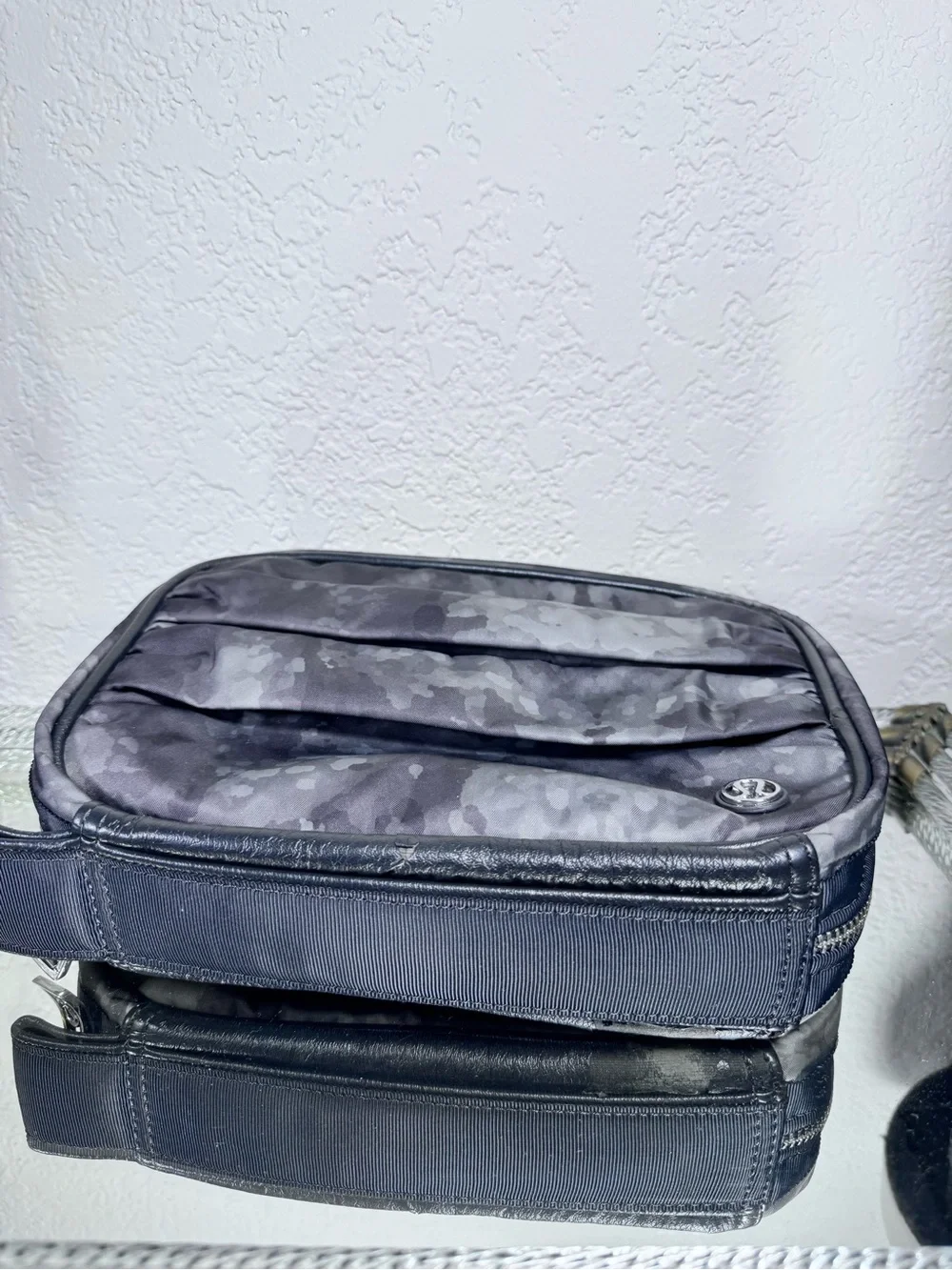 Lululemon Gym Essentials Kit Deep Coal Creekside Camo